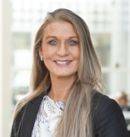 Kirsten Lynggaard, Direktionsassistent